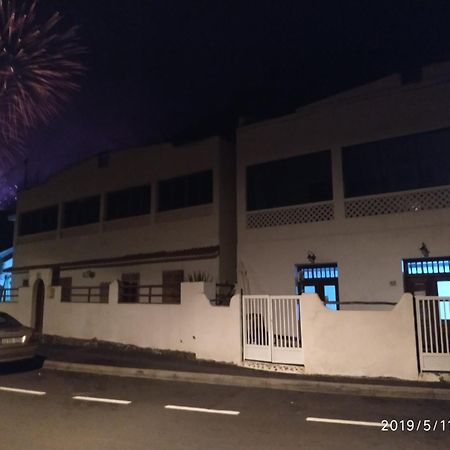 Ocean Front La Maresia Holiday 2 Apartments تاغانانا المظهر الخارجي الصورة